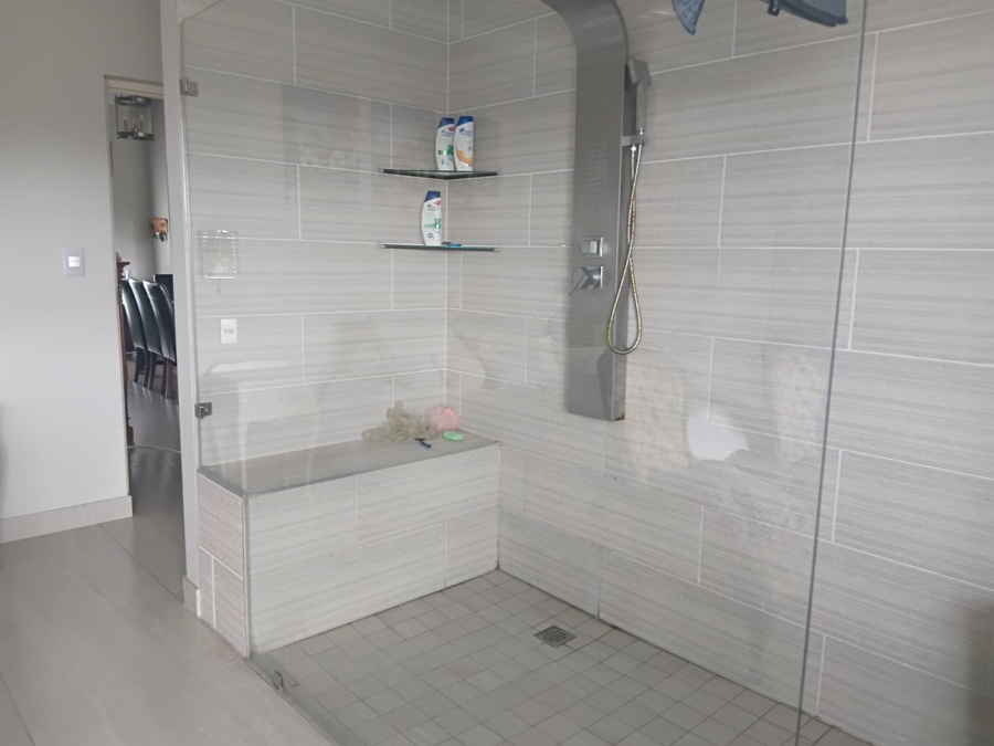 To Let 3 Bedroom Property for Rent in Dana Bay Western Cape